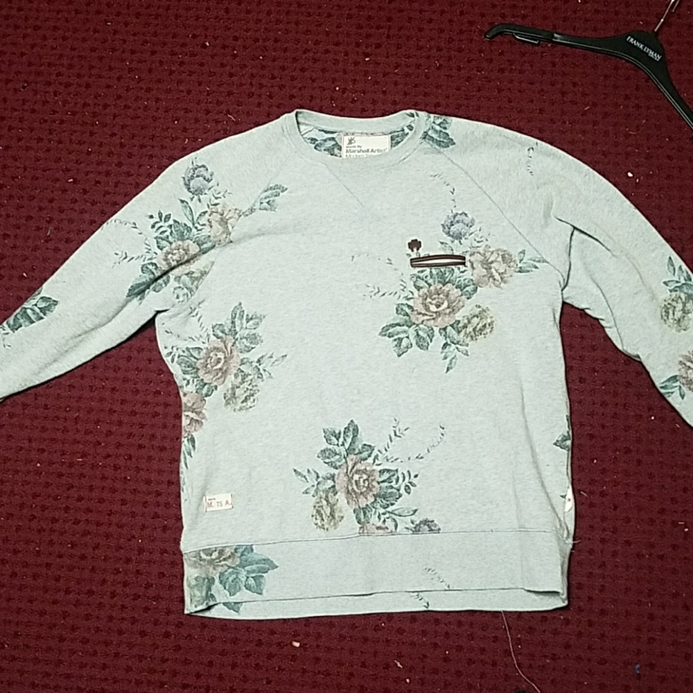 Marshall Artist flower pullover